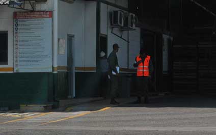 Sindicato pide que se investigue a los directores de Monaca