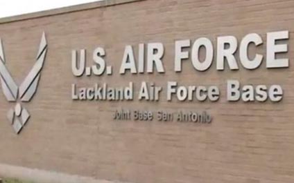 Dos muertos por tiroteo en base de Fuerza Aérea en Texas
