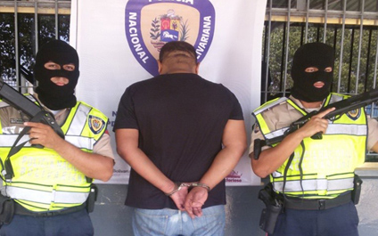 Acusan a exdirector de El Rodeo por facilitar armas a los reclusos