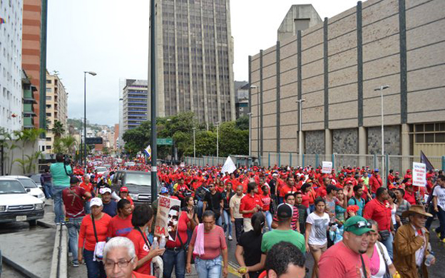 Oficialismo convoca marcha para el 19 de abril