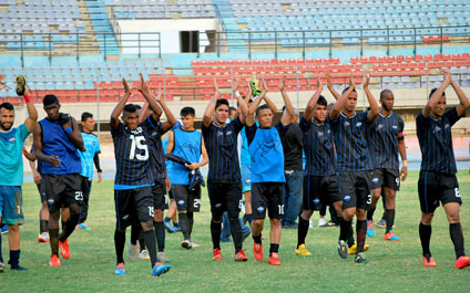 JBL consigue tercera victoria consecutiva 