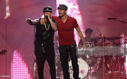 Enrique Iglesias estrena canción a dúo con Wisin