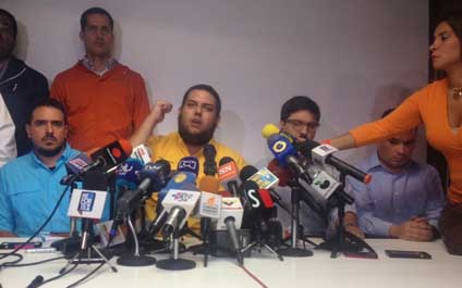 MUD exigirá en las calles la activación del revocatorio