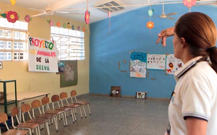 Autoridades evalúan reacciones de escuelas ante racionamiento