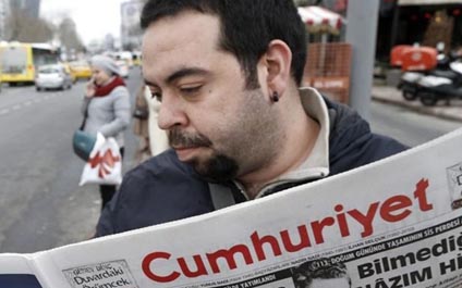Cárcel para periodistas por dibujos de "Charlie Hebdo"