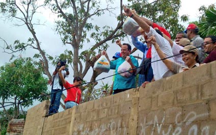 Gobierno distribuye cinco mil toneladas de productos