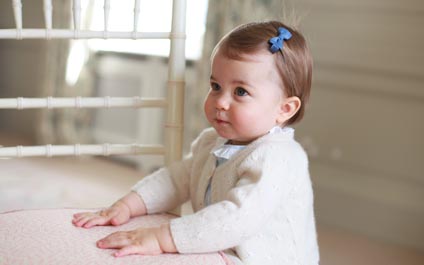 La princesa Charlotte ya cumple un añito
