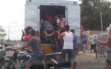 Saqueos alejan cavas de alimentos del municipio Simón Bolívar 