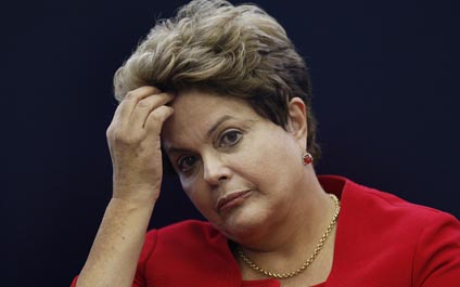 Fiscalía pide investigar a Dilma Rousseff por caso de Petrobras