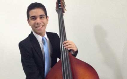 Joven músico zuliano gana beca para estudiar en el exterior
