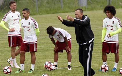 La 'Vinotinto' ya entrena en Galicia