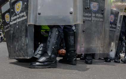 Cerco policial no impide que petitorio llegue al CNE