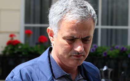 Mendes viaja a Londres para negociar el fichaje de Mourinho por el United
