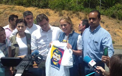 Prohíben entrada de Tintori y Albert Rivera a Ramo Verde