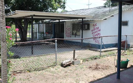Familias de Campo Alegría exigen reubicación de viviendas 