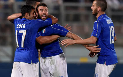 Italia vence a Escocia en el primer amistoso