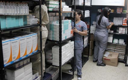 Gobernación entrega insumos a centros de salud del Zulia