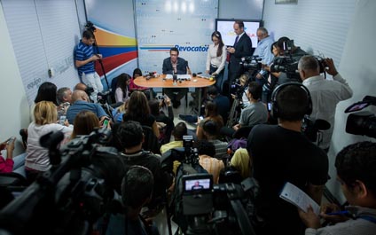“Sin revocatorio  no hay diálogo”