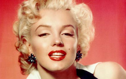 Subastan fotos de la última sesión de Marilyn Monroe