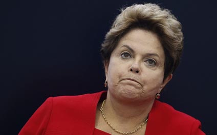 Senado decide mantener para agosto juicio a Dilma Rousseff