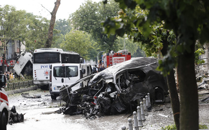 Al menos 11 muertos y 36 heridos en atentado en Estambul