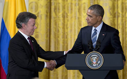 Santos expresa solidaridad a Obama por matanza en Orlando