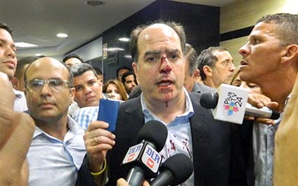 Julio Borges revela identidad de sus agresores