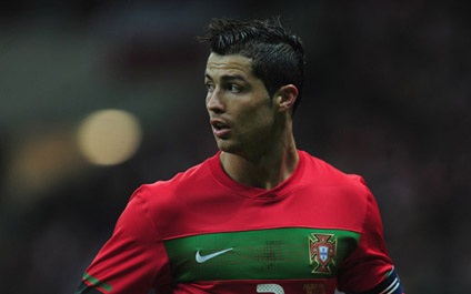 Cristiano y Portugal retan a Islandia en su debut