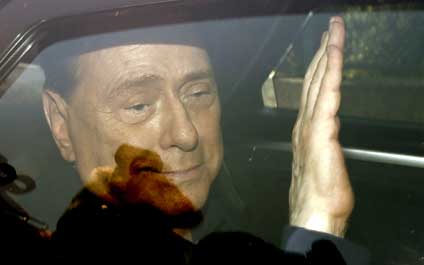 Berlusconi supera operación de corazón “sin complicaciones”