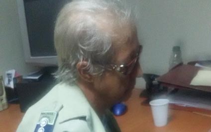 Rescatan a mujer de 70 años que se lanzó al Lago