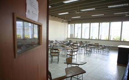 Profesores vuelven hoy a paro de 24 horas