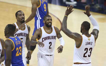 LeBron impulsa a los Cavs a empatar la final de la NBA 