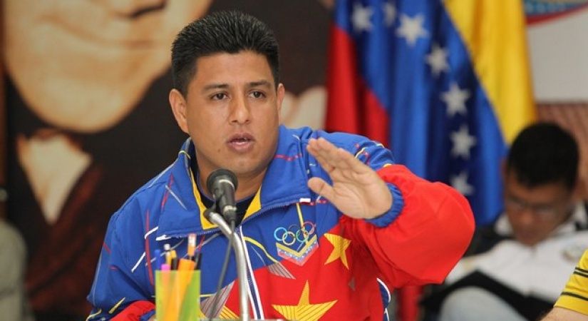 Ministro Pedro Infante pide "no politizar" la Serie del Caribe