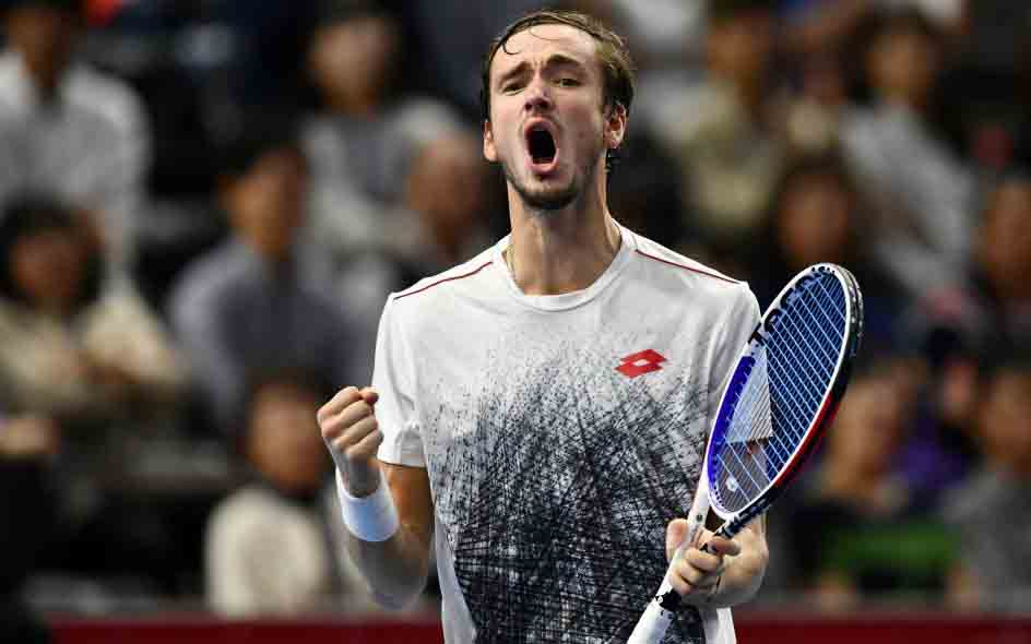 Medvedev avanza a semifinales de Brisbane