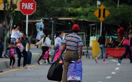 Guyana insta a venezolanos a que regularicen su situación