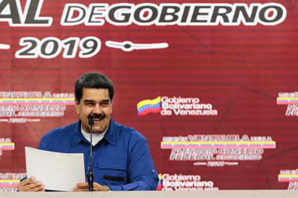 Maduro aprueba Bs.S 25 mil188 millones para alcaldías y gobernaciones