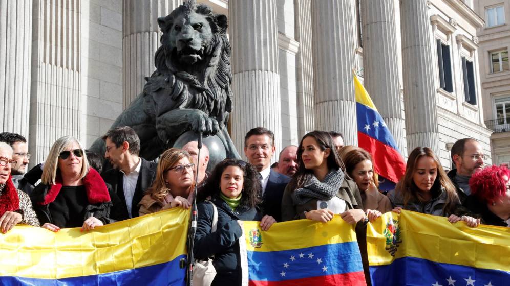 Venezolanos se concentran en Bruselas en apoyo a Guaidó