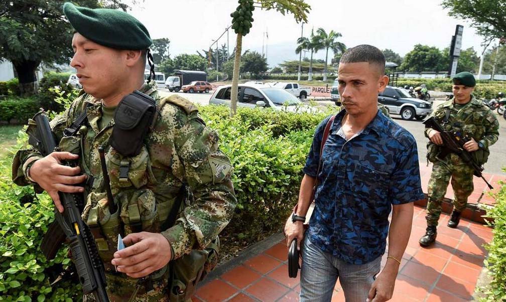 Desertan 85 militares en un día y suman 411