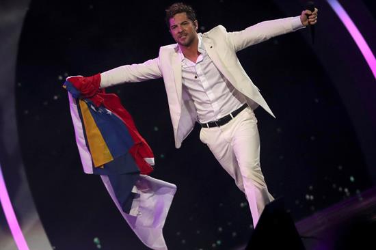 David Bisbal pide la “libertad” de Venezuela” en Viña