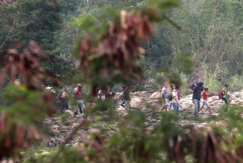 Venezolanos viven incertidumbres en la frontera