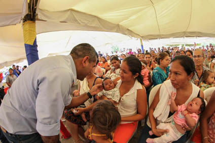 Alcaldía entrega mil bolsas de alimentos a mujeres embarazadas