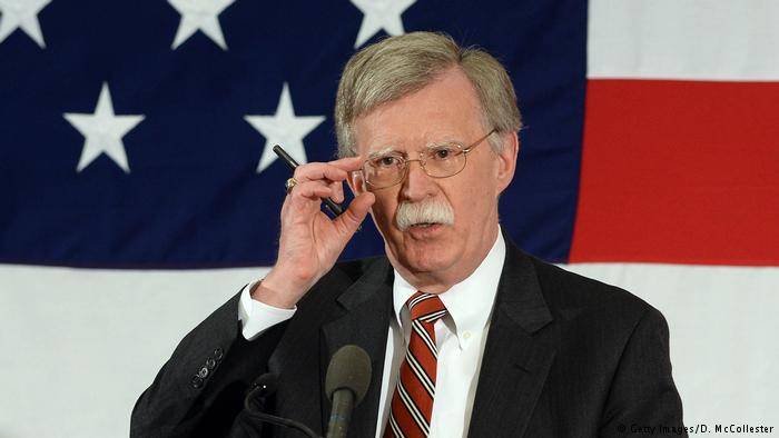 Bolton cancela viaje a Corea del Sur