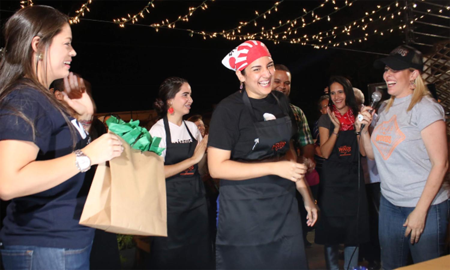 Meche Moreno gana primer concurso de hamburguesas