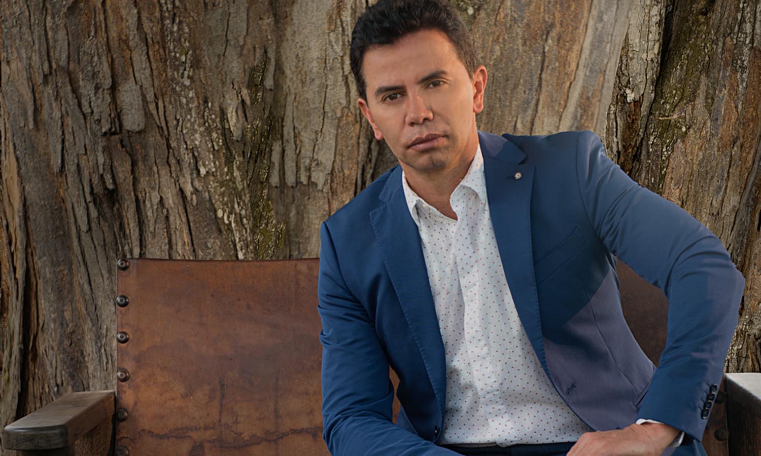 Jhonny Rivera retoma el mercado musical con Te extraño