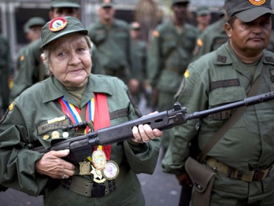 Chavismo advierte que está dispuesto a tomar fusiles