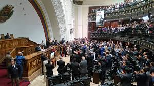 Parlamento aprueba ley eventual de transición en Venezuela
