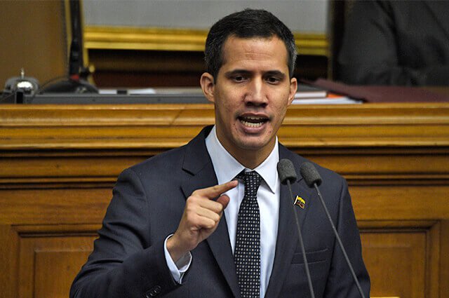 Denuncian ataque en Caracas a Juan Guaidó