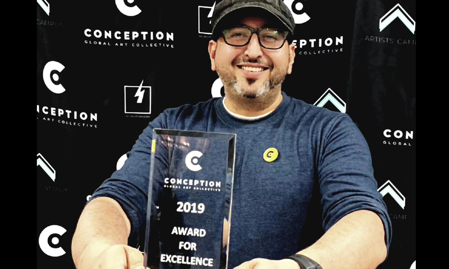 Artista plástico zuliano recibe el Premio a la Excelencia en USA
