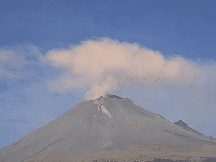 Se registra nueva explosión en el volcán Popocatépetl