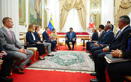 Cruz Roja se reúne con Maduro y la AN